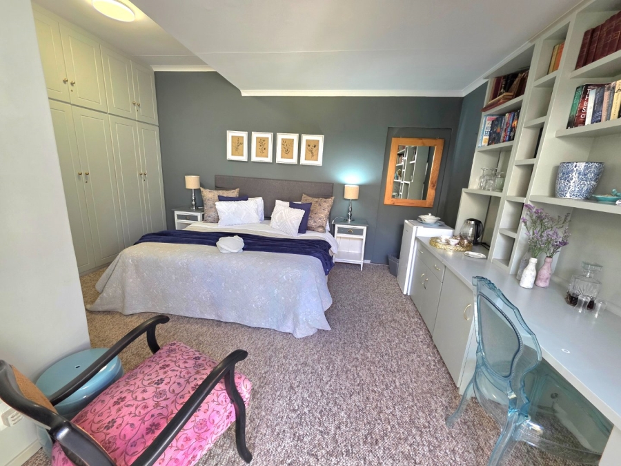 5 Bedroom Property for Sale in Clarens Free State
